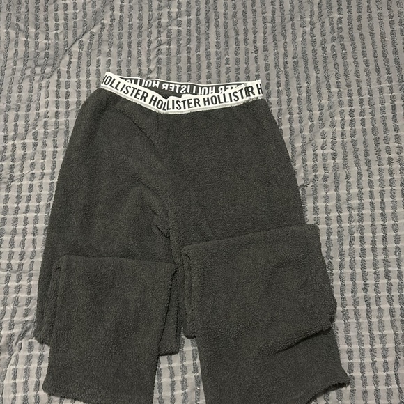 Hollister lounge sleep set - Picture 4 of 5